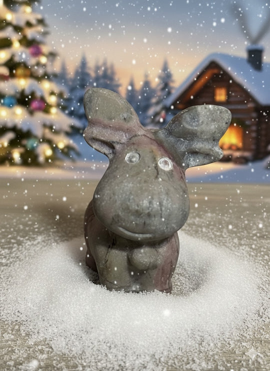 Dendritic Picture Jasper Reindeer Carvings