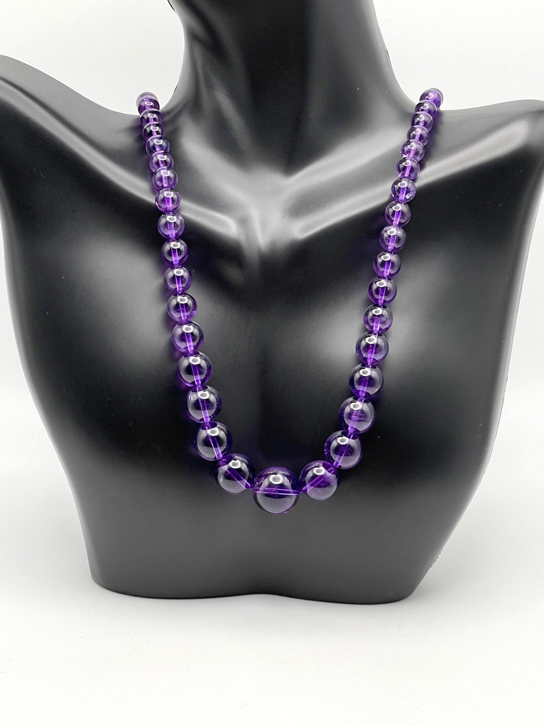 HQ Amethyst Graduated Bead Necklace